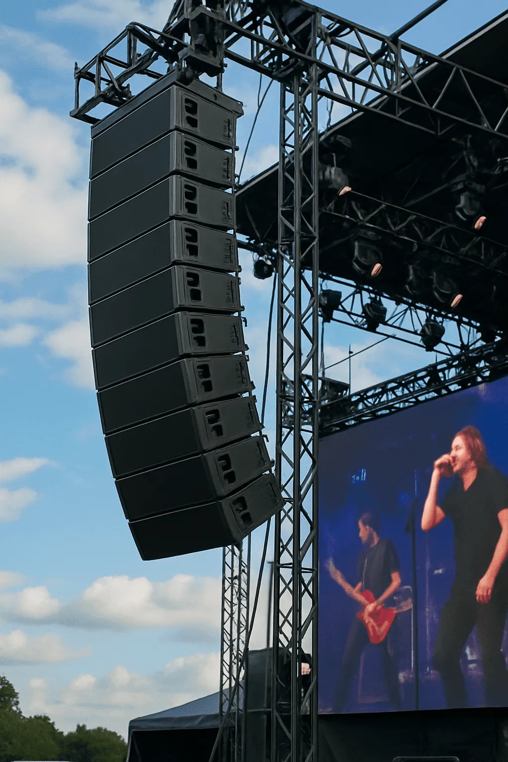 loa array là gì hệ thống line array